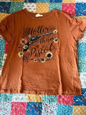 Graphic Tee - "Hotter Than a Pistol"